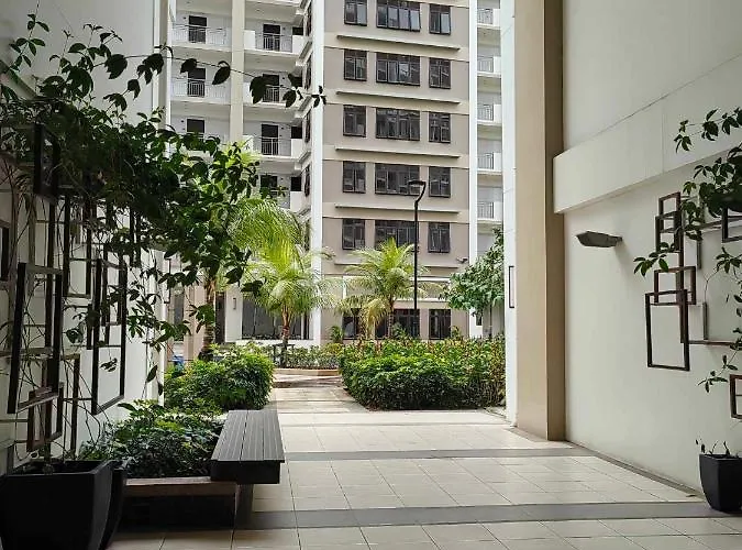 Simply Cozy 1 Bedroom Condotel Near Airport アパートホテル